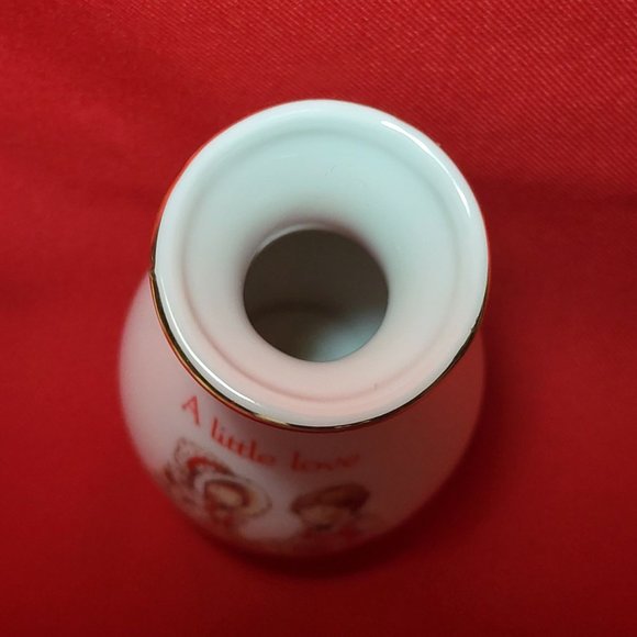 VTG Designers Collection Porcelain Love Talk Vase - Picture 8 of 13